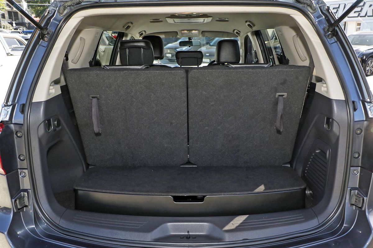 2021 Isuzu MU-X LS-T