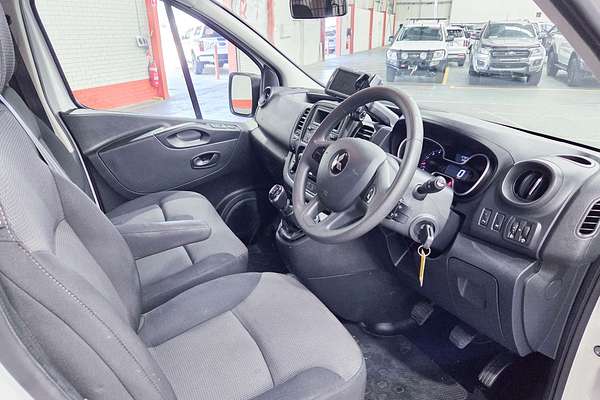 2021 Mitsubishi Express GLX SN SWB