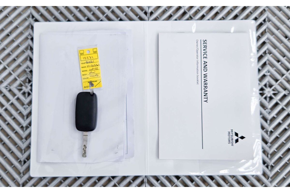 2021 Mitsubishi Express GLX SN SWB