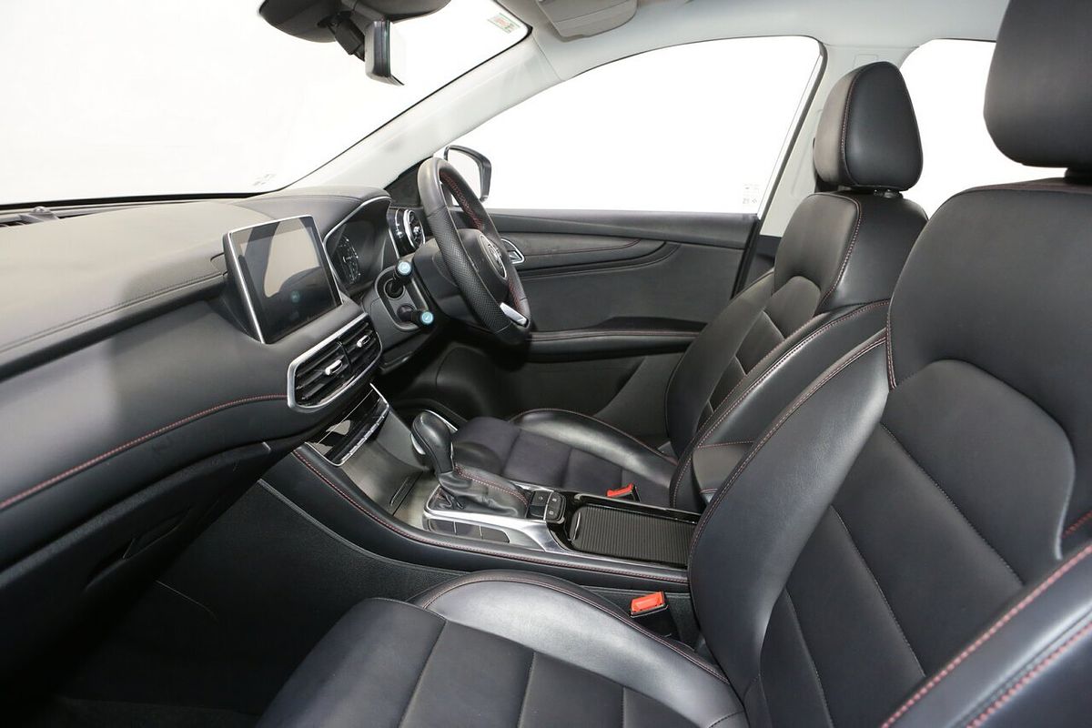 2024 MG HS Vibe SAS23