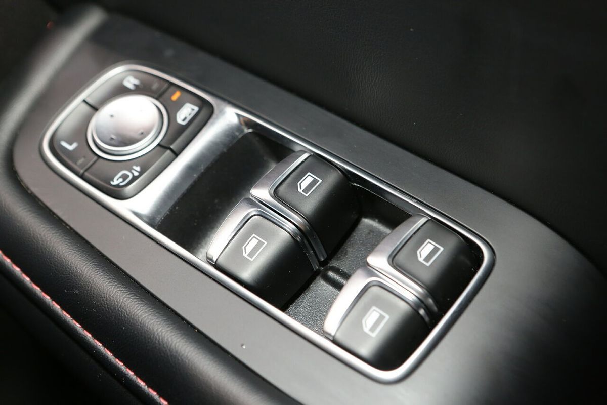 2024 MG HS Vibe SAS23