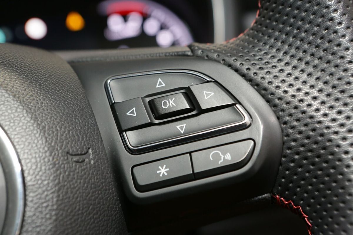 2024 MG HS Vibe SAS23