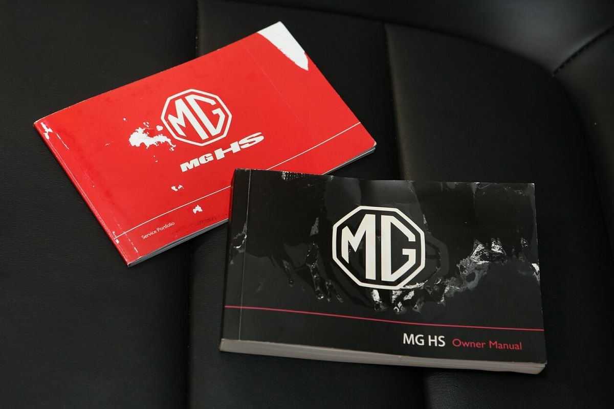 2024 MG HS Vibe SAS23