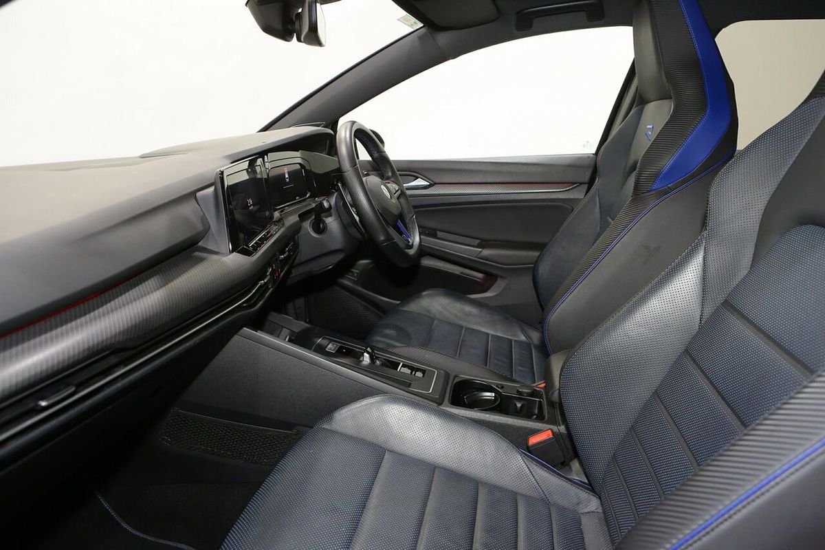 2022 Volkswagen Golf R 8