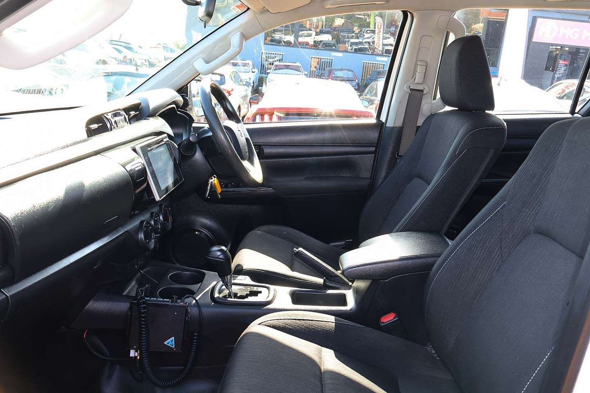 2018 Toyota Hilux SR GUN126R 4X4