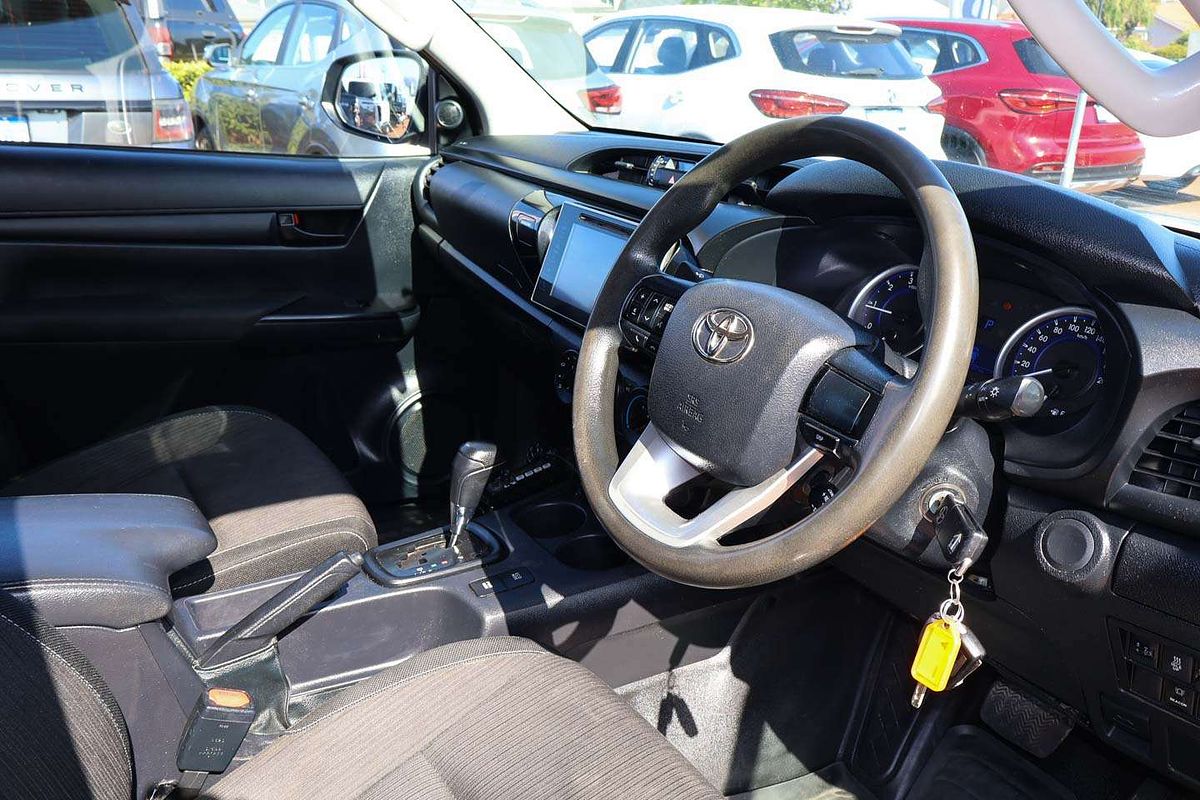 2018 Toyota Hilux SR GUN126R 4X4
