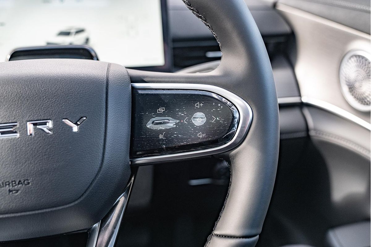 2025 Chery Tiggo 8 Super Hybrid Ultimate T31