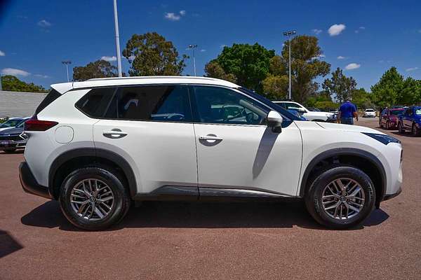 2024 Nissan X-TRAIL ST T33