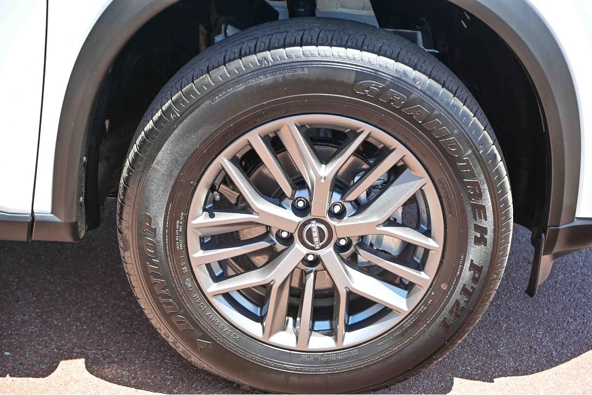 2024 Nissan X-TRAIL ST T33