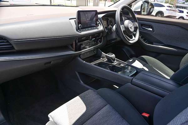 2024 Nissan X-TRAIL ST T33