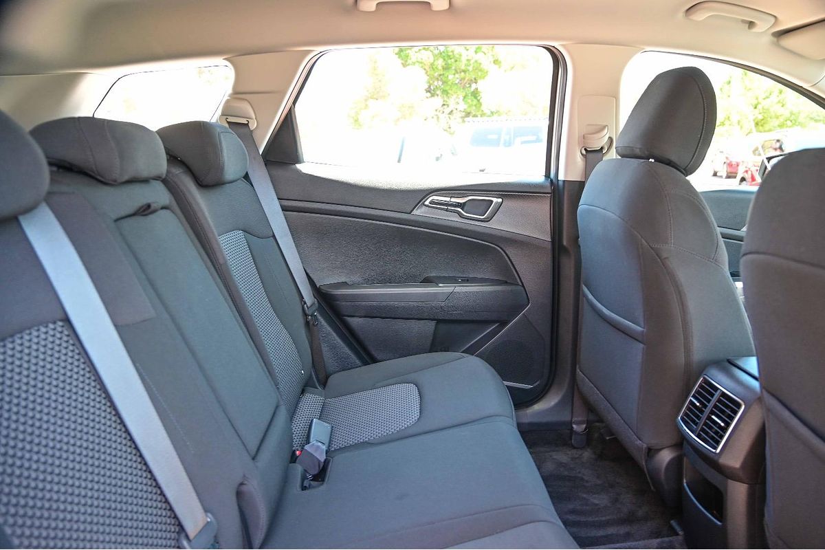 2024 Kia Sportage S NQ5