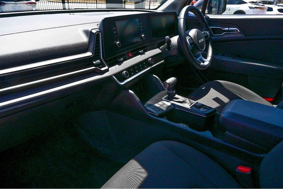 2024 Kia Sportage S NQ5