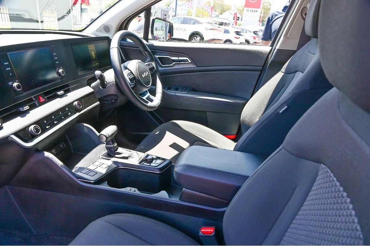 2024 Kia Sportage S NQ5