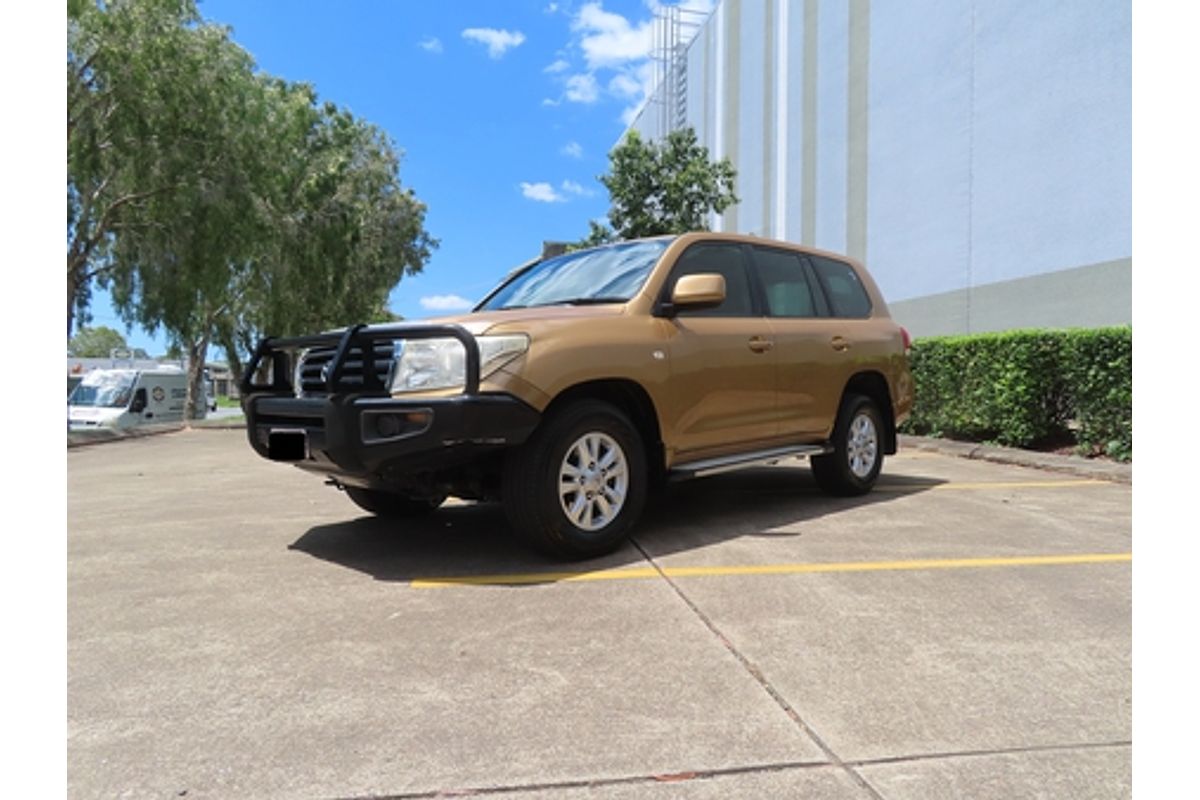 2010 Toyota Landcruiser GXL UZJ200R