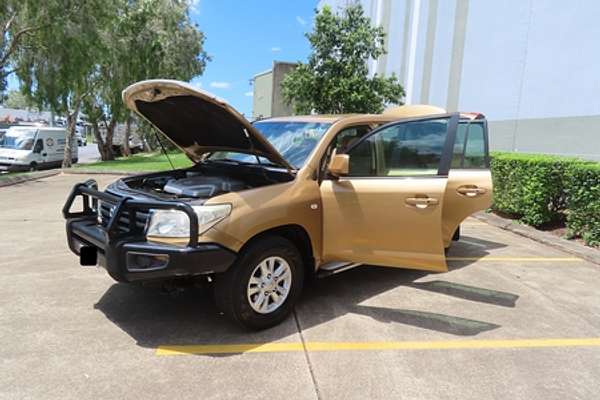 2010 Toyota Landcruiser GXL UZJ200R