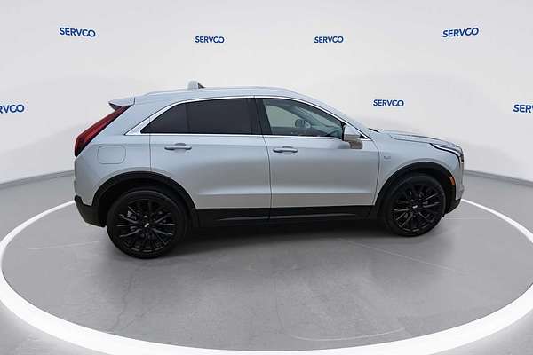 2022 Cadillac XT4 FWD Luxury