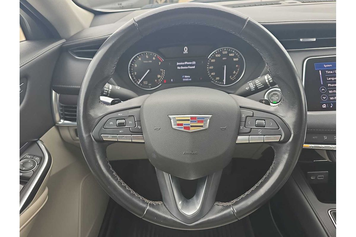 2022 Cadillac XT4 FWD Luxury