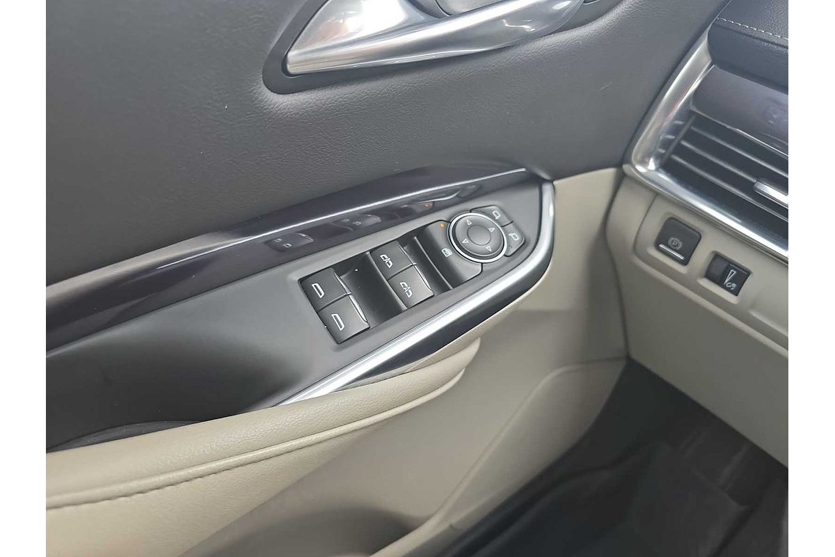 2022 Cadillac XT4 FWD Luxury