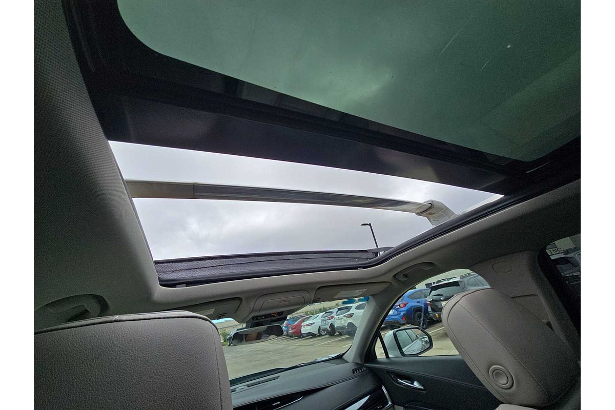 2022 Cadillac XT4 FWD Luxury