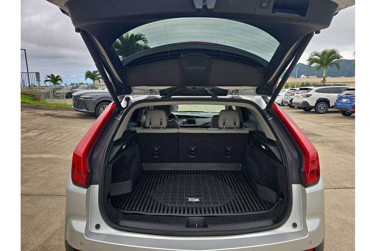 2022 Cadillac XT4 FWD Luxury