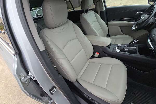 2022 Cadillac XT4 FWD Luxury