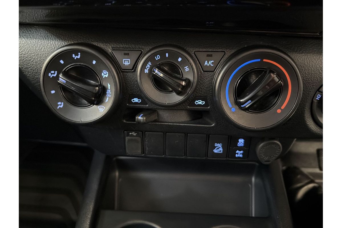 2021 Toyota Hilux SR GUN126R 4X4