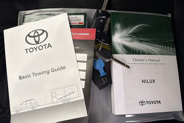 2021 Toyota Hilux SR GUN126R 4X4