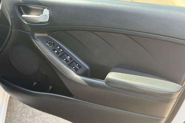 2018 Kia Cerato S YD