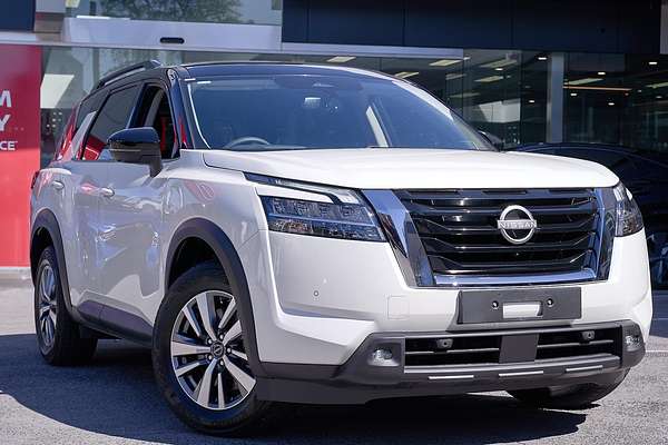 2024 Nissan Pathfinder Ti R53