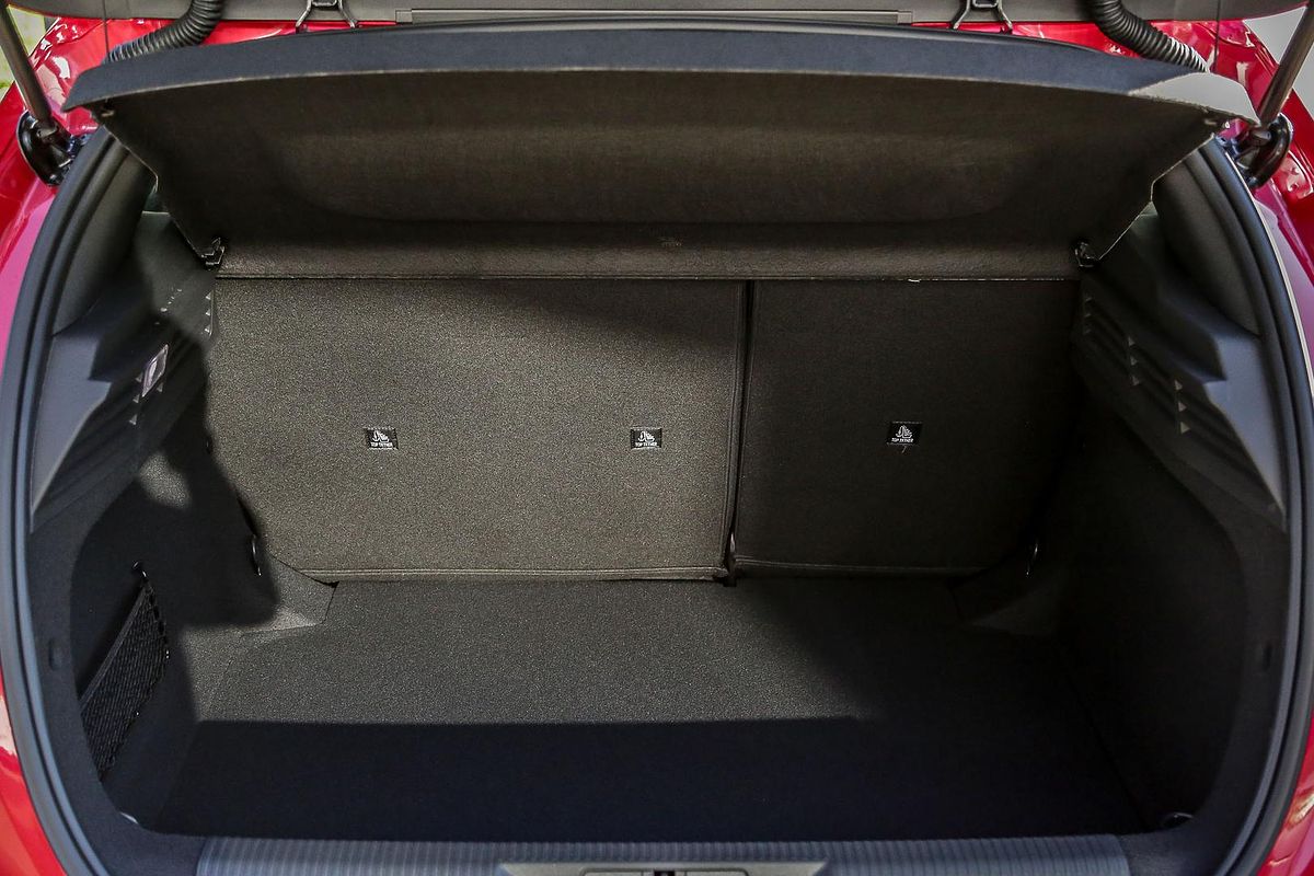 2023 Peugeot 308 GT P51