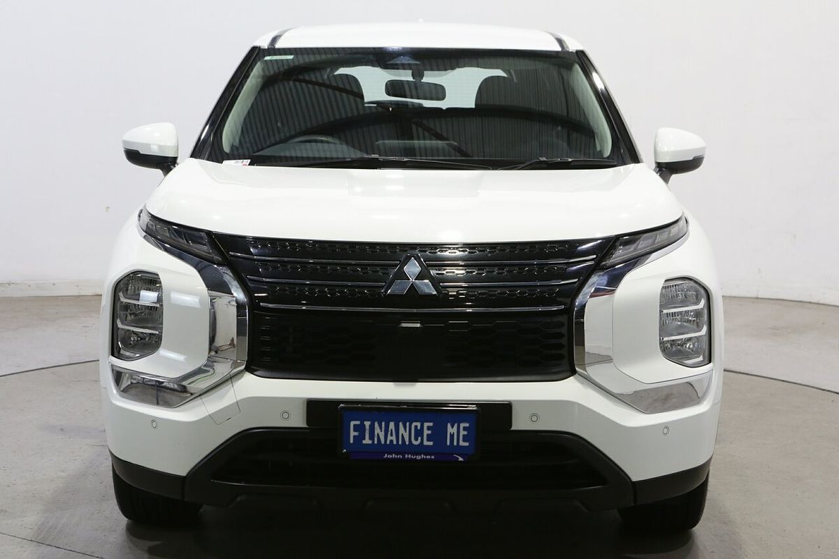 2022 Mitsubishi Outlander ES ZM