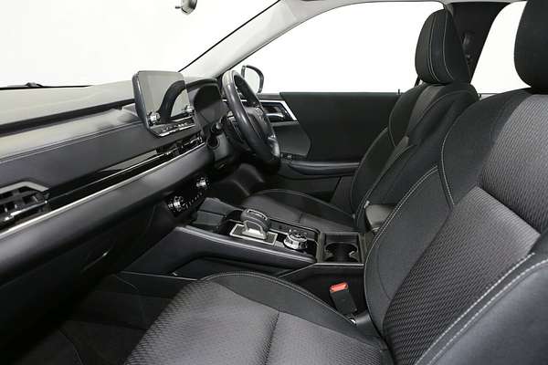 2022 Mitsubishi Outlander ES ZM