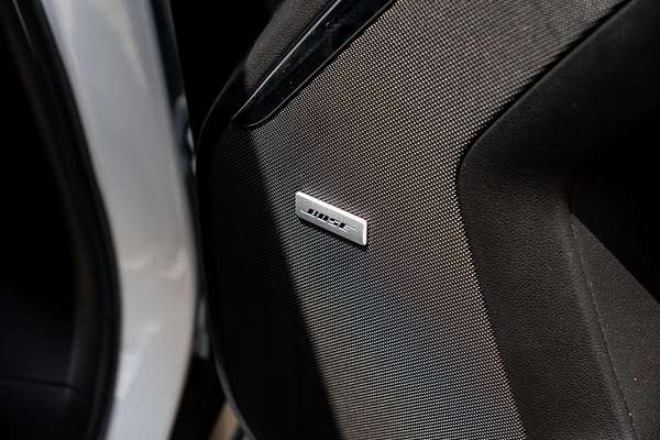 2025 GMC Yukon Denali T1