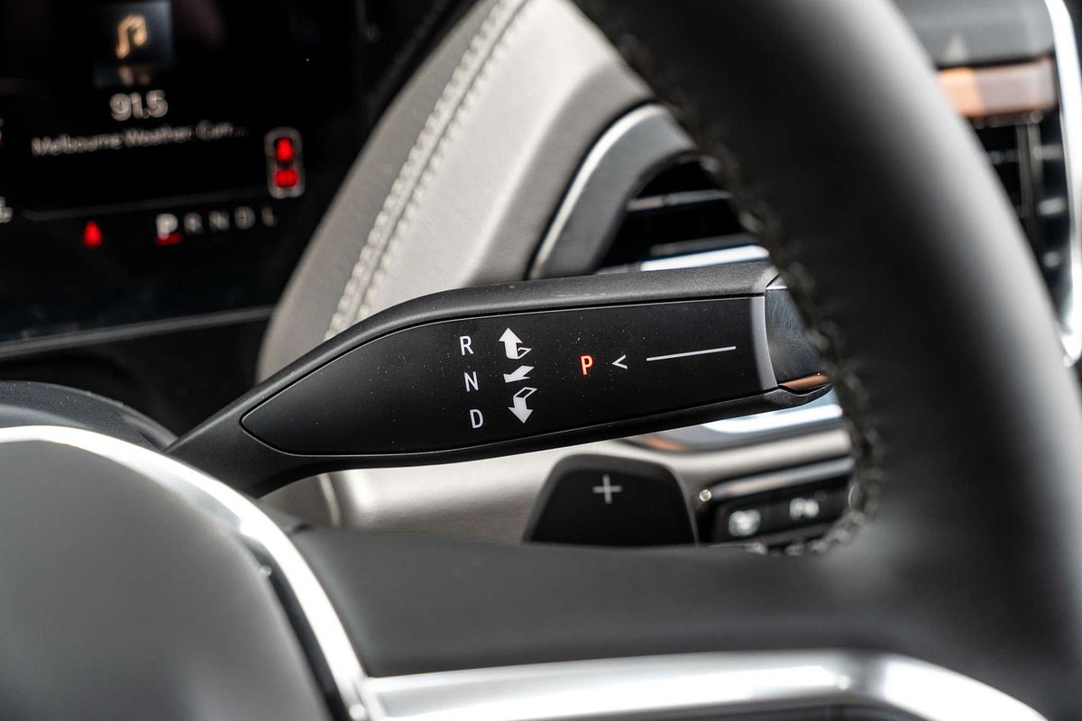 2025 GMC Yukon Denali T1