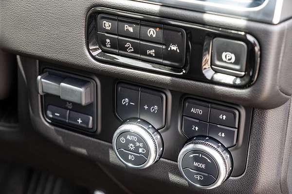 2025 GMC Yukon Denali T1