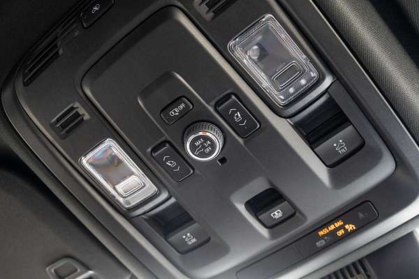 2025 GMC Yukon Denali T1