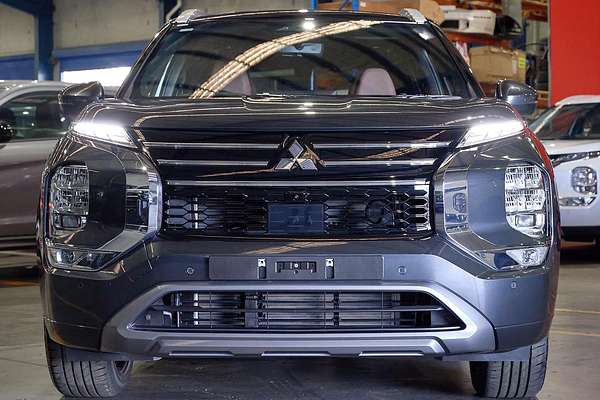 2025 Mitsubishi Outlander Exceed Tourer ZM