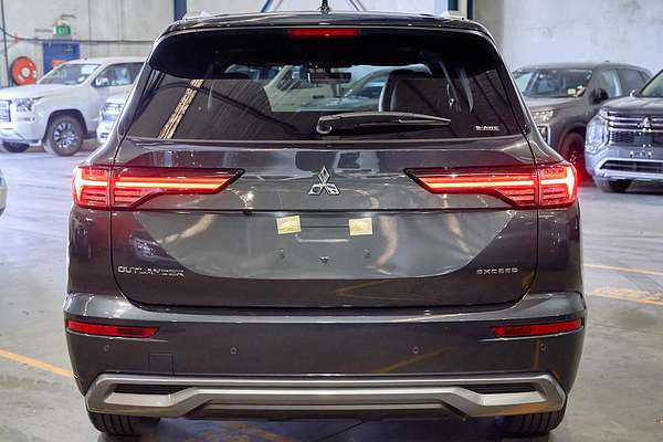 2025 Mitsubishi Outlander Exceed Tourer ZM