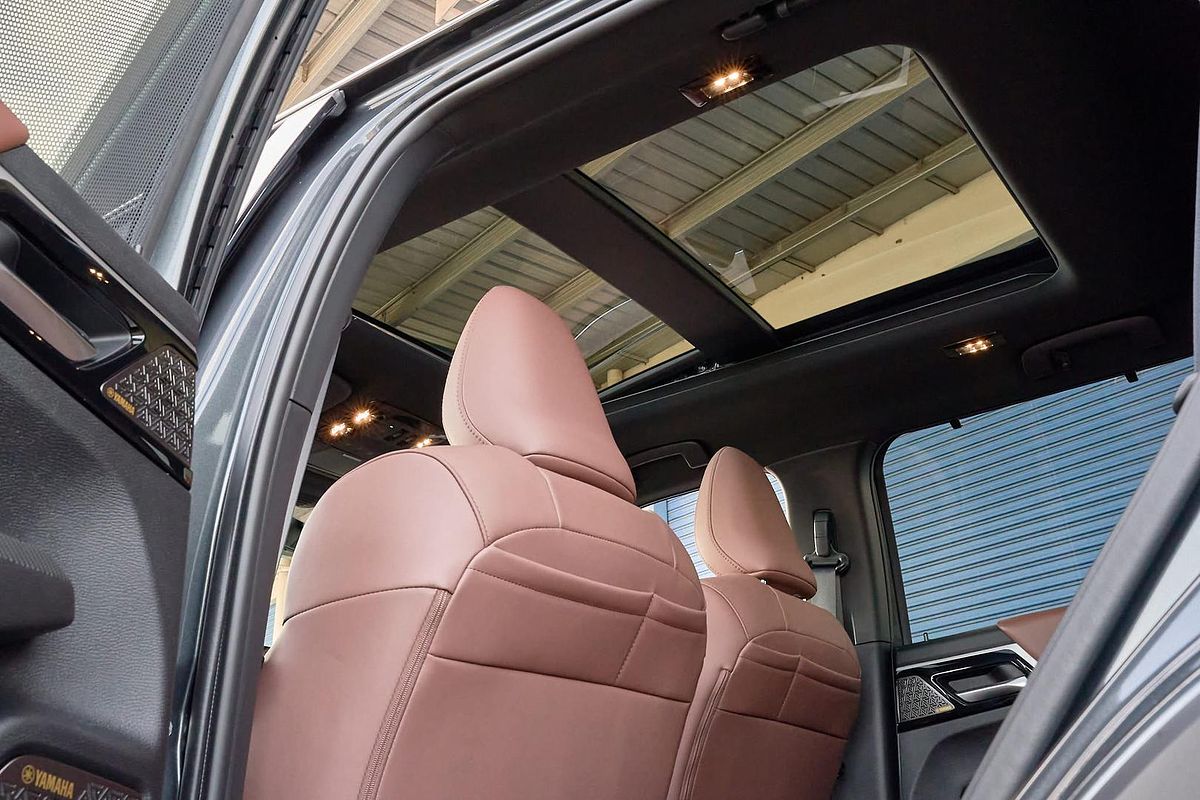 2025 Mitsubishi Outlander Exceed Tourer ZM