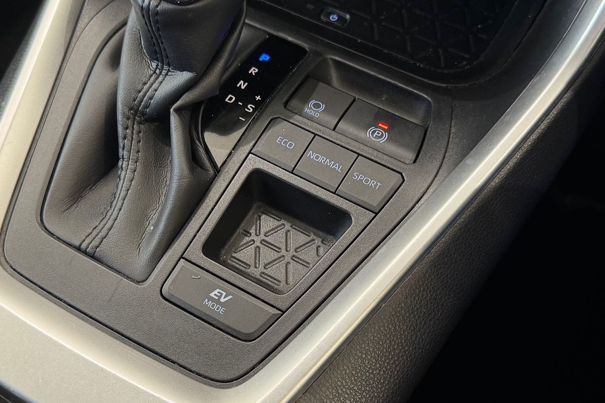 2021 Toyota RAV4 GXL AXAH52R