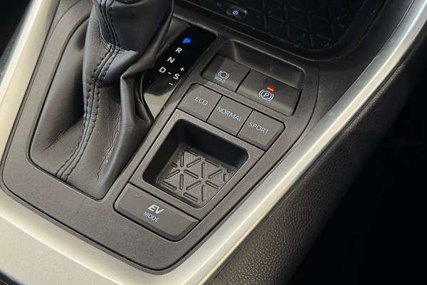 2021 Toyota RAV4 GXL AXAH52R