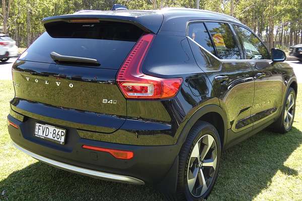 2024 Volvo XC40 Plus B4