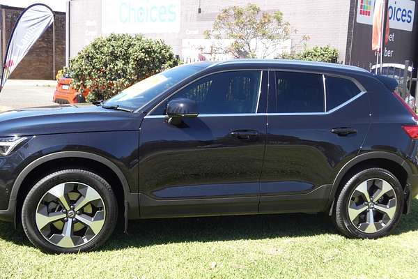 2024 Volvo XC40 Plus B4