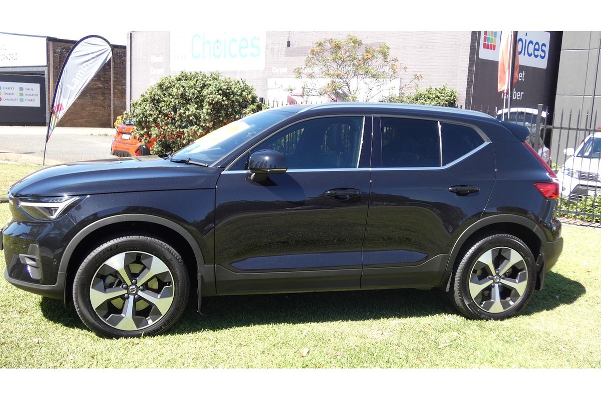 2024 Volvo XC40 Plus B4