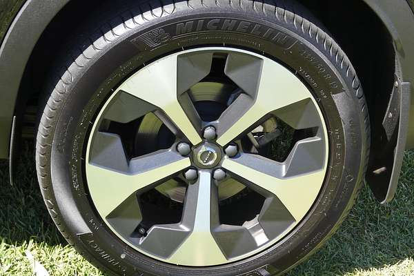 2024 Volvo XC40 Plus B4