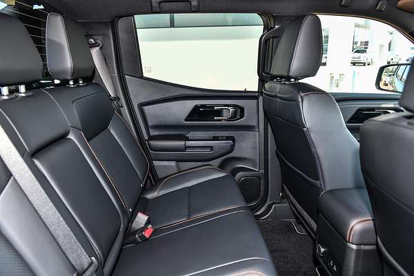 2025 Mitsubishi Triton GSR MV 4X4