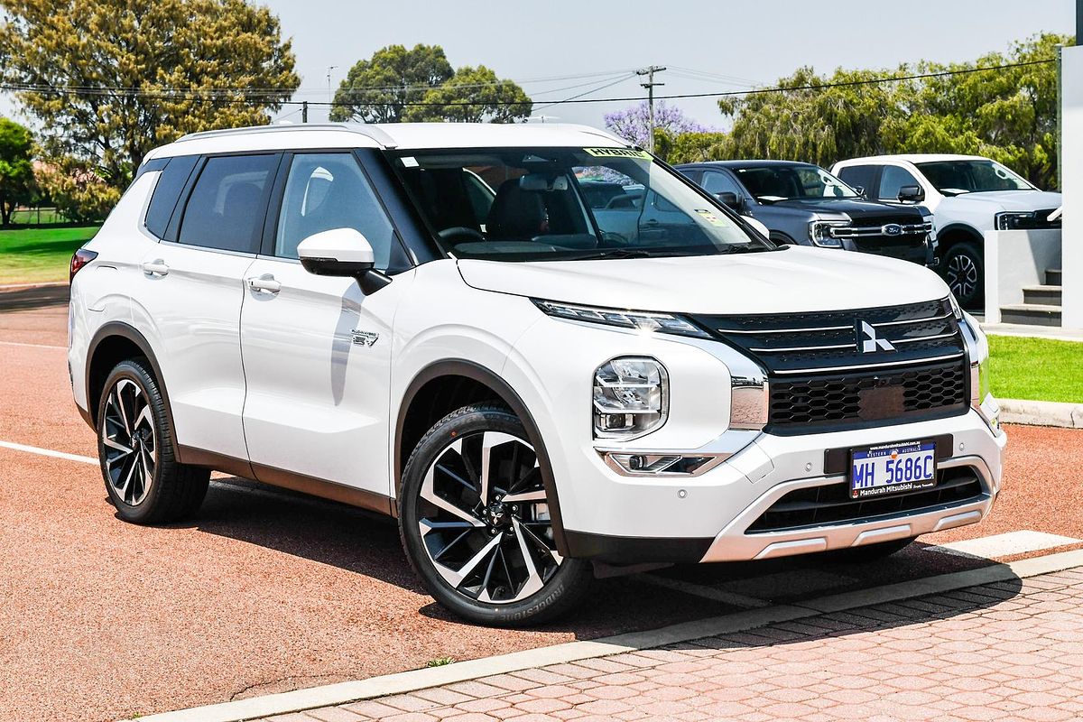 2025 Mitsubishi Outlander PHEV Aspire ZM