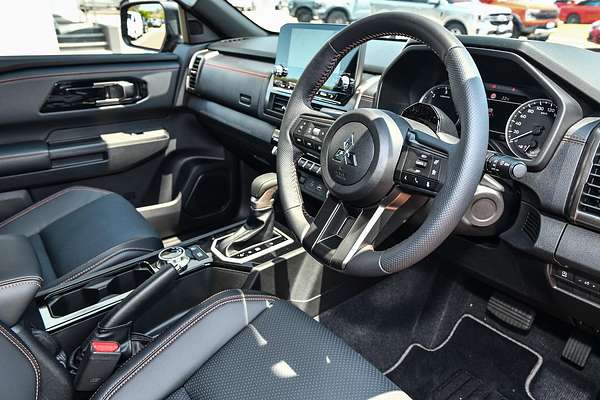 2025 Mitsubishi Triton GSR MV 4X4