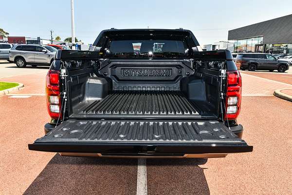 2025 Mitsubishi Triton GSR MV 4X4