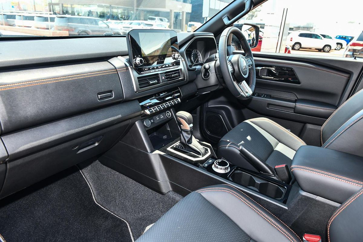 2025 Mitsubishi Triton GSR MV 4X4